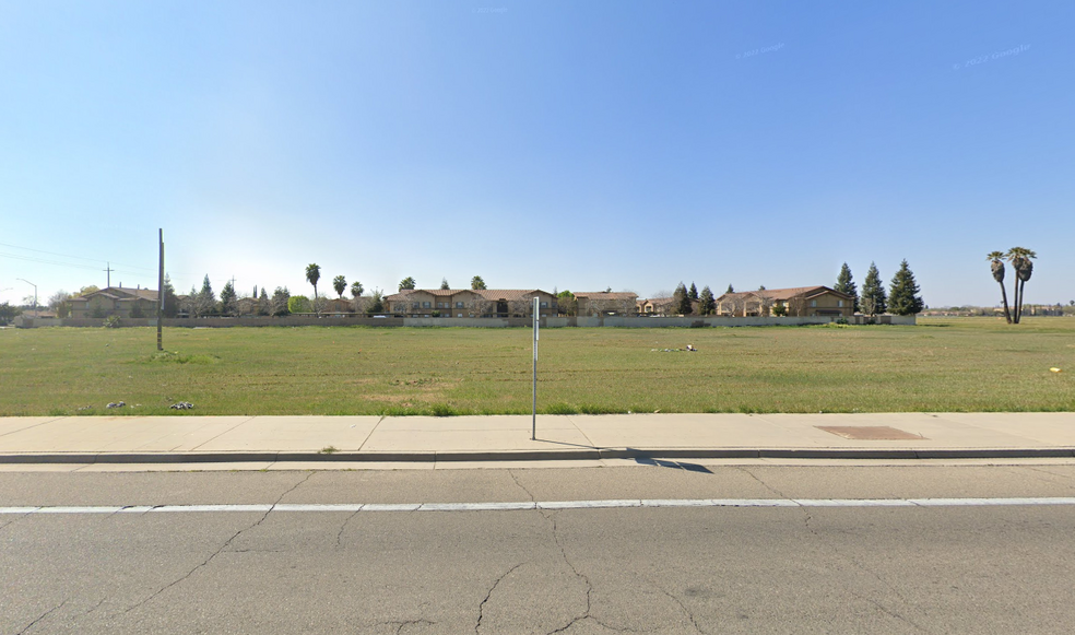 2580 Land - 2580 South Elm Avenue Ave, Fresno, CA en alquiler - Foto del edificio - Imagen 2 de 5