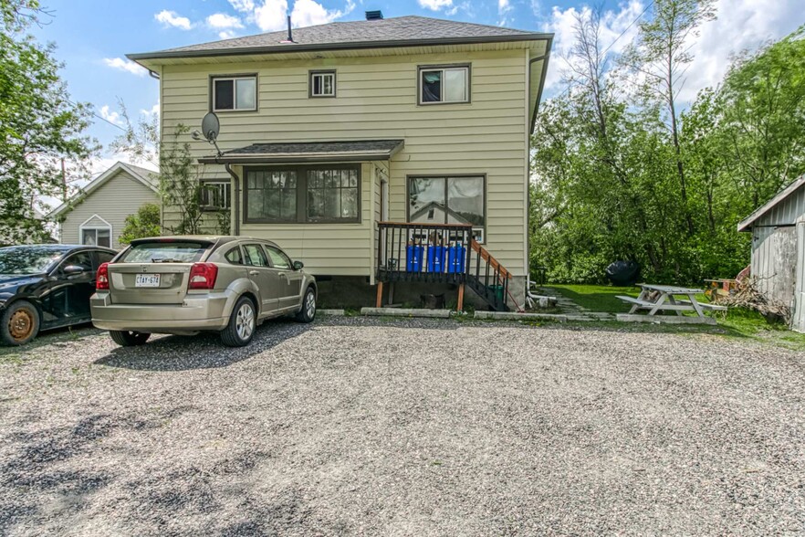 354 Eva Av, Sudbury, ON en venta - Foto del edificio - Imagen 3 de 50