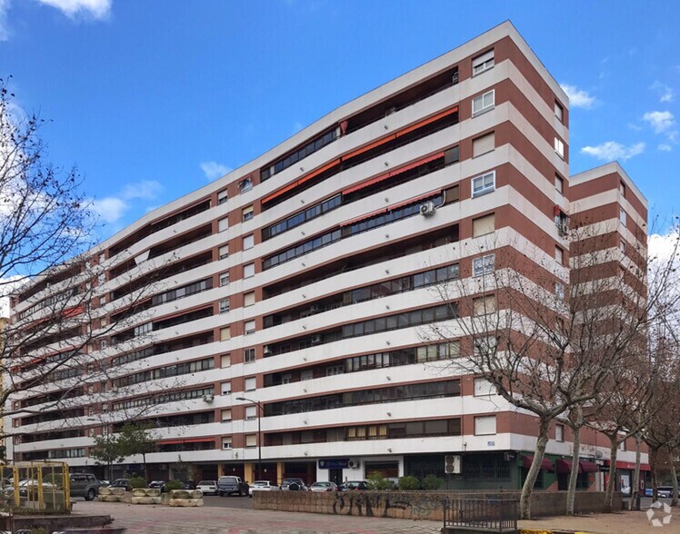 Plaza Federico García Lorca, 1-3, Talavera de la Reina, Toledo en venta - Foto del edificio - Imagen 1 de 1