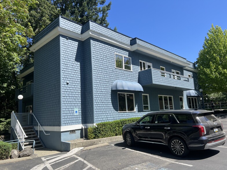 545 Rainier Blvd N, Issaquah, WA en venta - Foto del edificio - Imagen 2 de 16