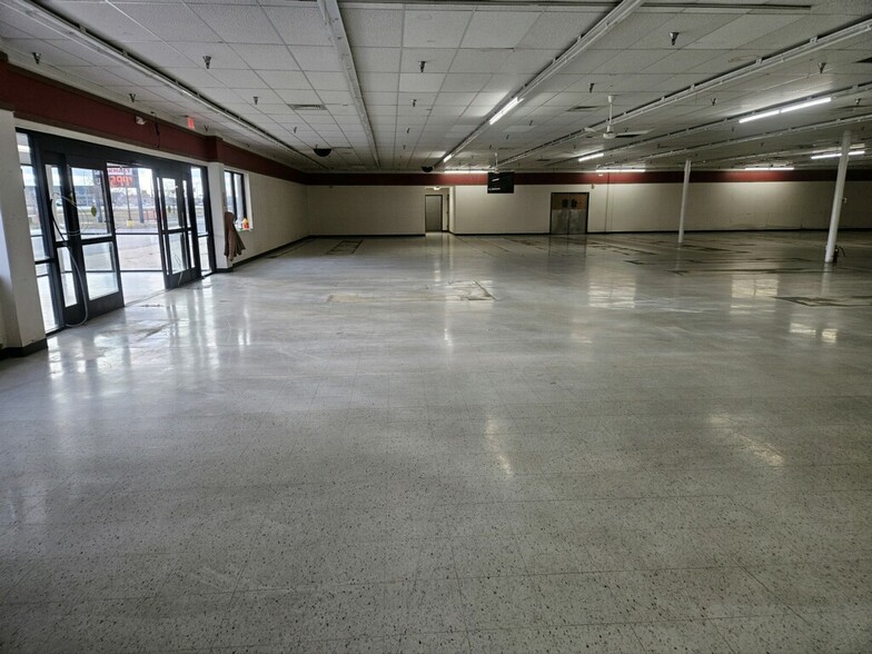 3330 Highway 10 E, Moorhead, MN en alquiler - Foto del interior - Imagen 2 de 9