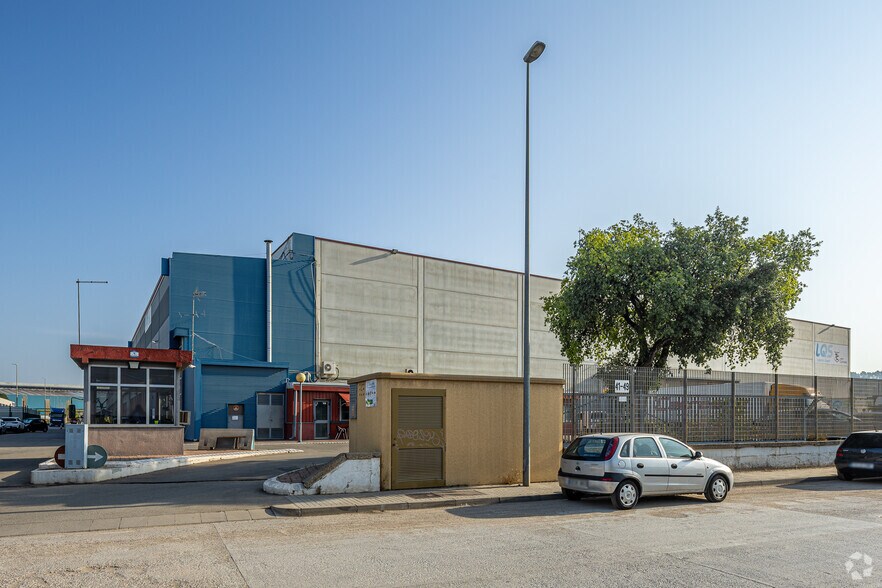 Carrer Torre Bovera, 41, Sant Andreu de la Barca, Barcelona en alquiler - Foto del edificio - Imagen 2 de 3