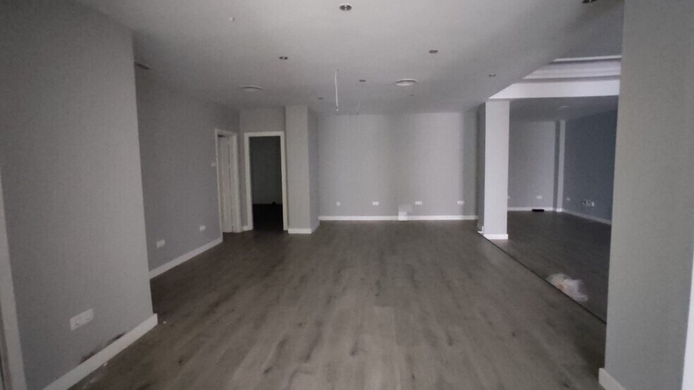 Local en SEVILLA, Sevilla en alquiler - Foto del edificio - Imagen 2 de 6