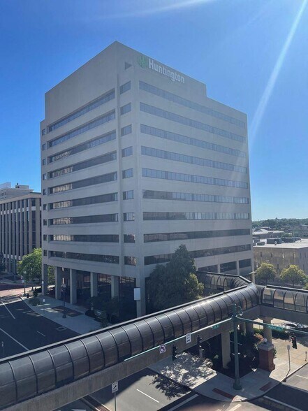 220 Market Ave S, Canton, OH en alquiler - Foto del edificio - Imagen 1 de 5