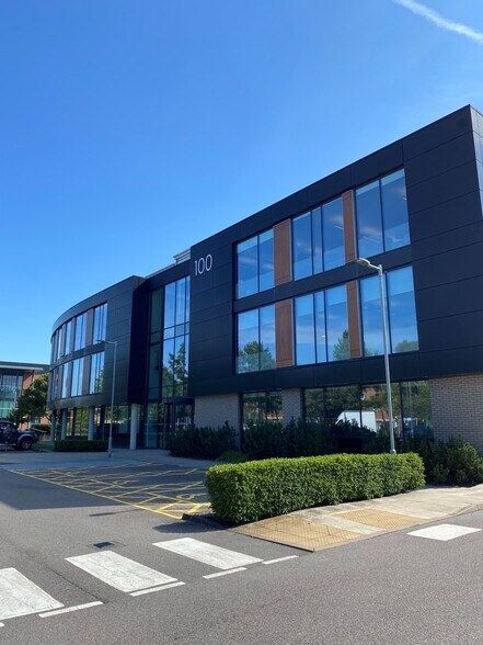 100 Park Dr, Milton en alquiler - Foto del edificio - Imagen 1 de 1