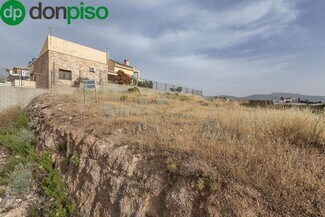 Más detalles de Calle Pinos Puente, 20, La Zubia - Terreno en venta