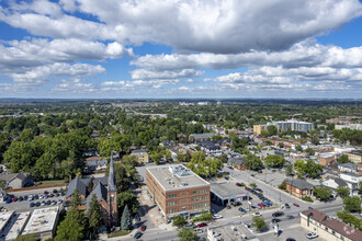 220 Dundas St W, Whitby, ON - VISTA AÉREA  vista de mapa