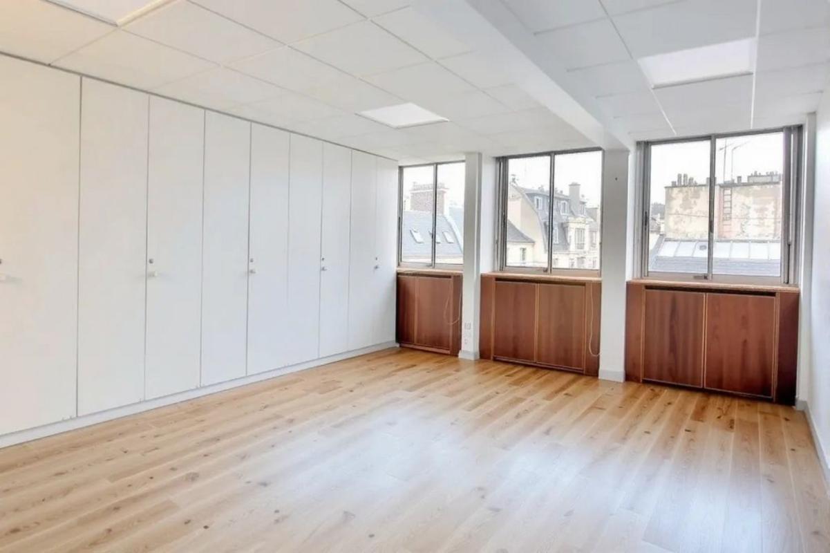 43-45 Rue De Naples, Paris en alquiler Foto del interior- Imagen 1 de 9
