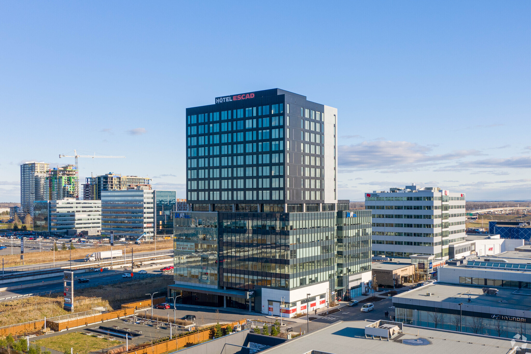 9150 Boul Leduc, Brossard, QC en alquiler Foto del edificio- Imagen 1 de 16