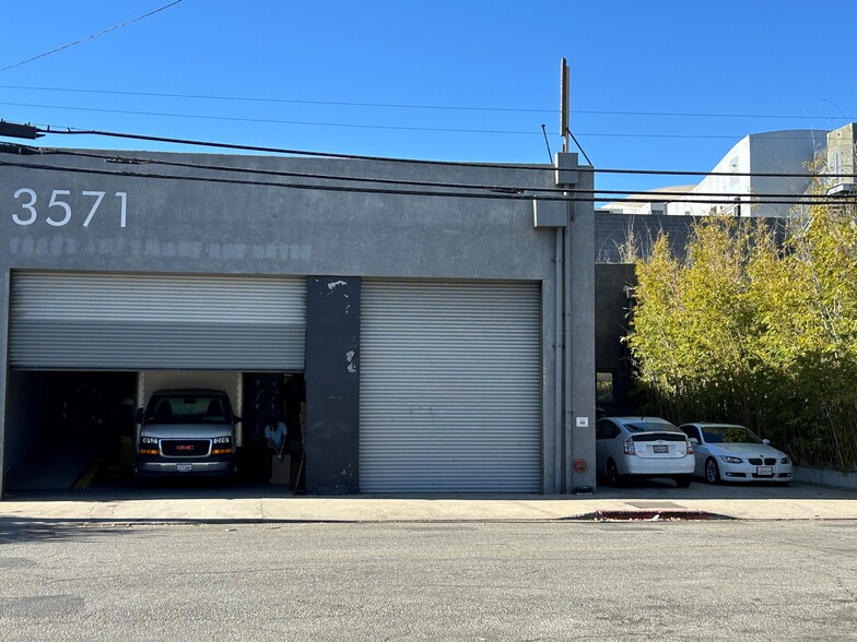 3571 Hayden Ave, Culver City, CA en alquiler - Foto del edificio - Imagen 2 de 16