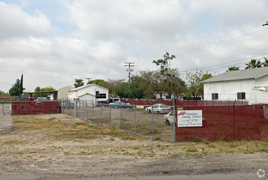 1030-1072 S 1st St, Turlock, CA en venta - Foto del edificio - Imagen 3 de 7