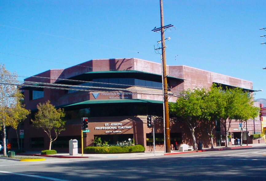 2031 W Alameda Ave, Burbank, CA en alquiler - Foto del edificio - Imagen 1 de 8