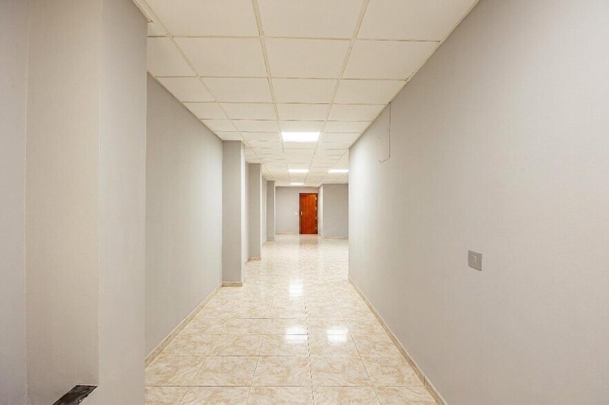 Local en Las Palmas de Gran Canaria en venta - Foto del edificio - Imagen 3 de 16