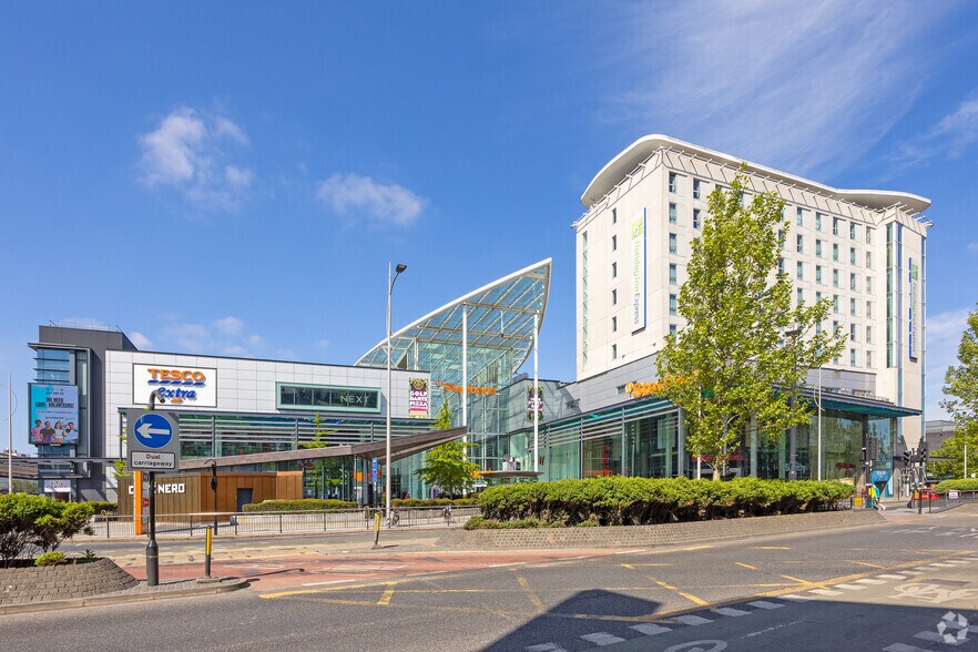 Ferensway, Hull en alquiler - Foto del edificio - Imagen 2 de 12