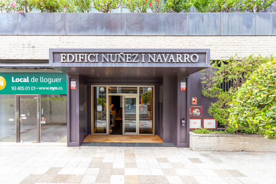 Oficinas en Barcelona, Barcelona en alquiler - Foto del edificio - Imagen 2 de 9