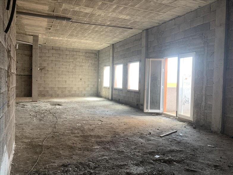 Local en Arucas en venta - Foto del interior - Imagen 2 de 14