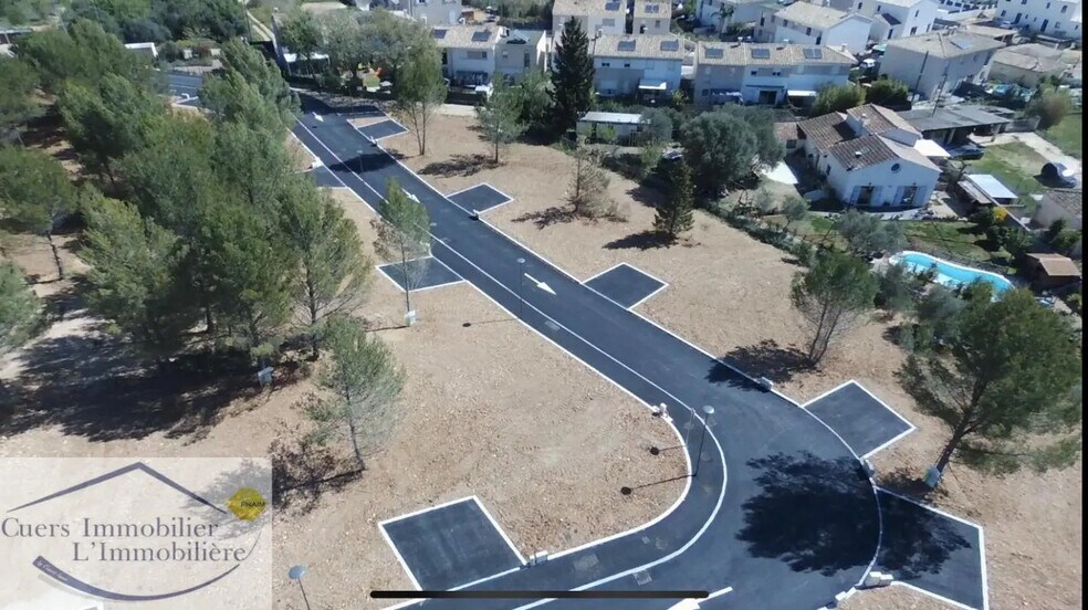 Terreno en Cuers en venta - Foto del edificio - Imagen 2 de 3