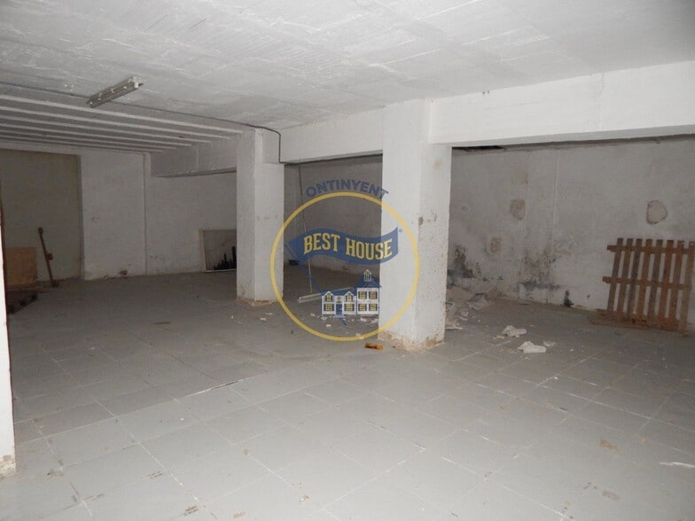 Nave en Albaida, Valencia en venta - Foto del edificio - Imagen 2 de 18