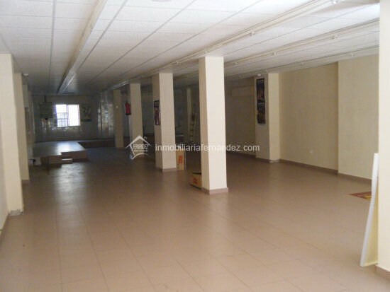 Local en Cáceres, Cáceres en alquiler - Foto del edificio - Imagen 2 de 19