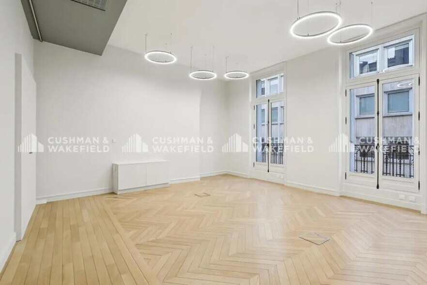 57 Avenue Franklin D. Roosevelt, Paris en alquiler - Foto del edificio - Imagen 2 de 14