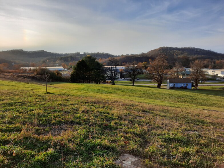 100 Caperton Way, Fairmont, WV en venta - Foto principal - Imagen 1 de 6