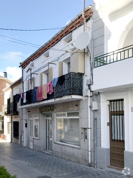 Locales en Miraflores De La Sierra, Madrid en alquiler - Foto del edificio - Imagen 1 de 2