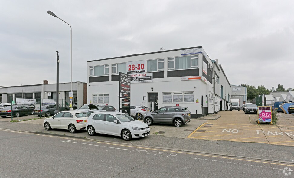 28-30 Fowler Rd, Ilford en alquiler - Foto principal - Imagen 1 de 13