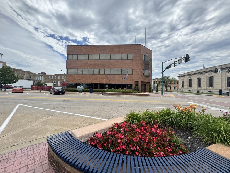 101 S Main St, Elkhart, IN en alquiler - Foto del edificio - Imagen 3 de 8