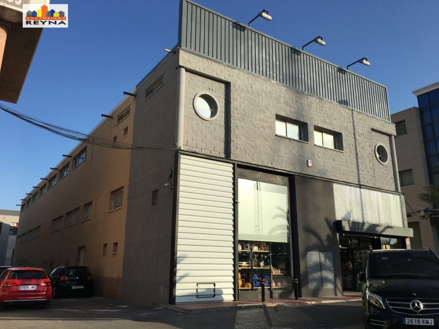 Nave en Elche, Alicante en venta Foto del edificio- Imagen 1 de 4