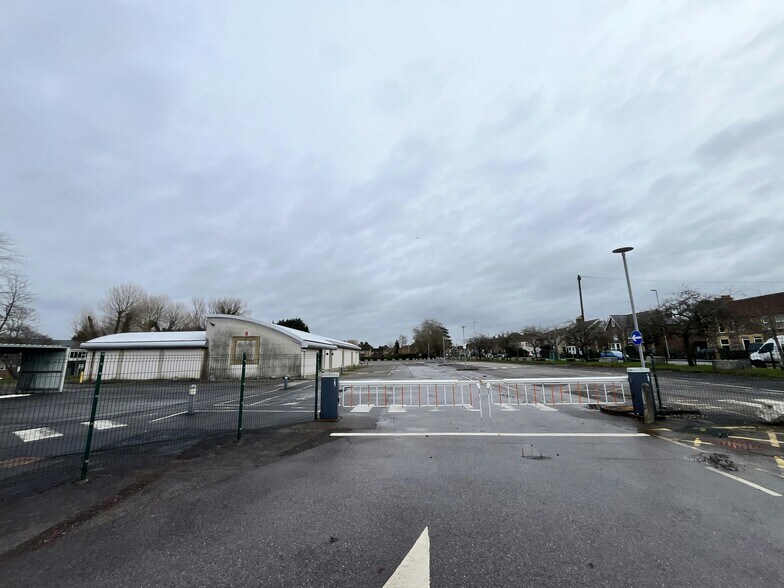 Station Rd, Yate en venta - Foto del edificio - Imagen 3 de 7