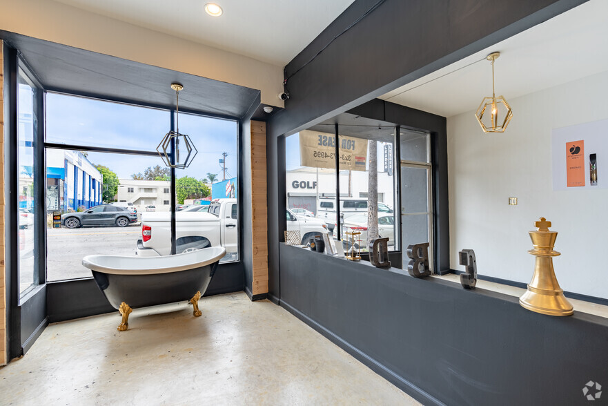 355-359 N Fairfax Ave, Los Angeles, CA en alquiler - Foto del interior - Imagen 3 de 65