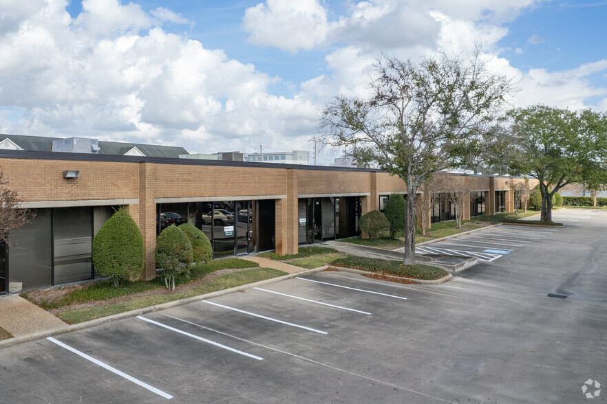 1416-1428 N Sam Houston Pky E, Houston, TX en alquiler - Foto del edificio - Imagen 1 de 10