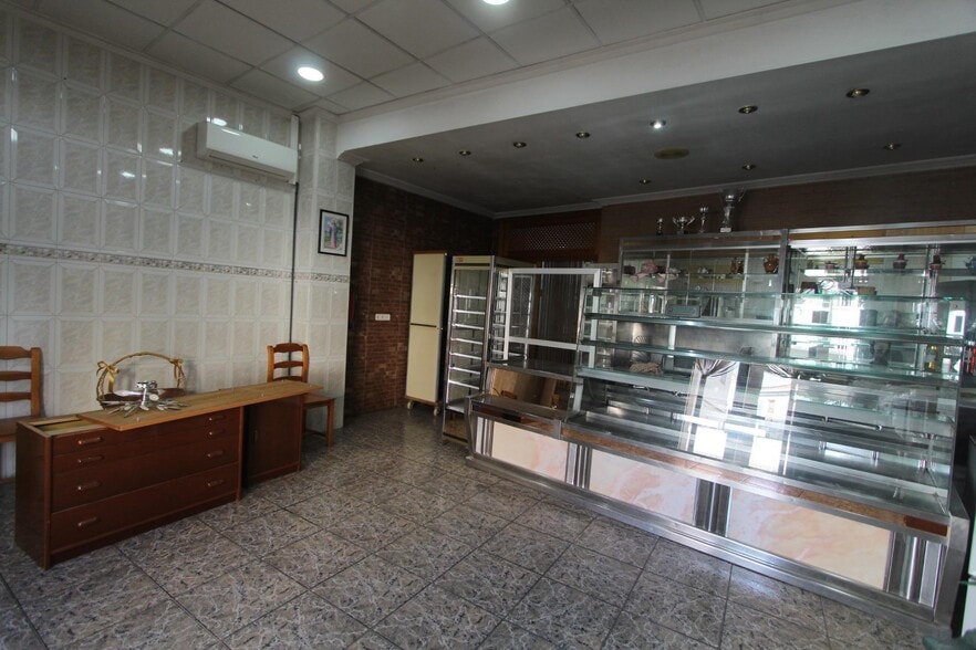 Local en Macastre, Valencia en venta - Foto del interior - Imagen 2 de 43