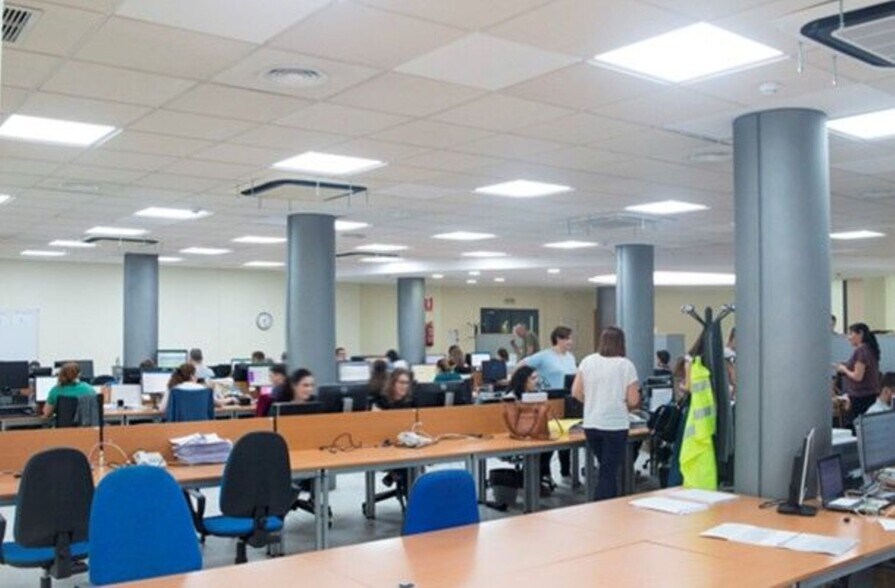 Oficina en SEVILLA en alquiler - Foto del edificio - Imagen 1 de 10