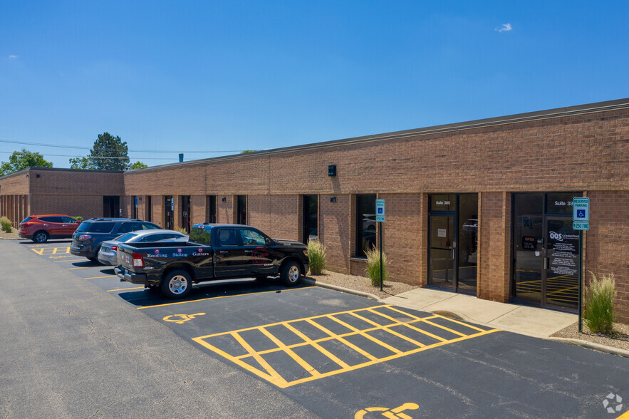 2400 Hassell Rd, Hoffman Estates, IL en alquiler - Foto del edificio - Imagen 3 de 6