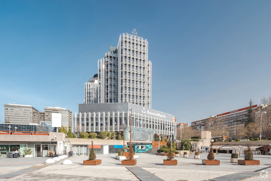 Paseo de la Castellana, 89, Madrid, Madrid en alquiler - Foto del edificio - Imagen 2 de 22