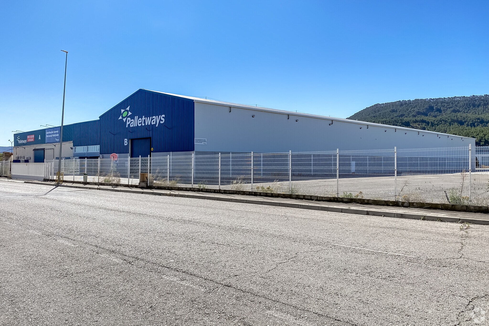 Nave en Alcalá de Henares, Madrid en venta Foto del edificio- Imagen 1 de 1