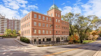 Más detalles de 121 Robinson St, Markham, ON - Oficina en venta