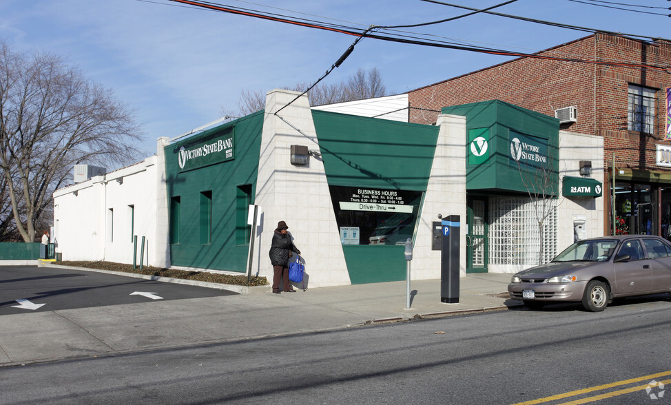 755 Forest Ave, Staten Island, NY en alquiler - Foto del edificio - Imagen 1 de 8