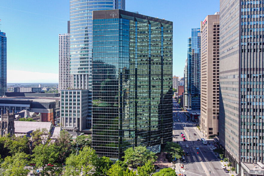 1100 Boul René-Lévesque O, Montréal, QC en alquiler - Foto del edificio - Imagen 3 de 5