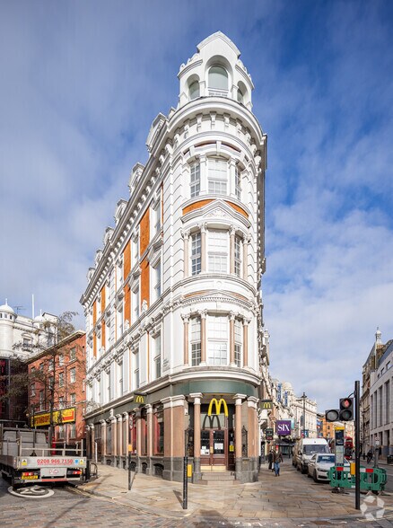 25-27 Shaftesbury Av, London en alquiler - Foto del edificio - Imagen 2 de 3