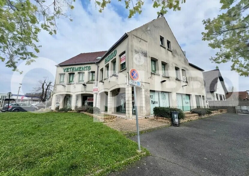Local en Sainte-Geneviève-des-Bois en venta - Foto del edificio - Imagen 2 de 12