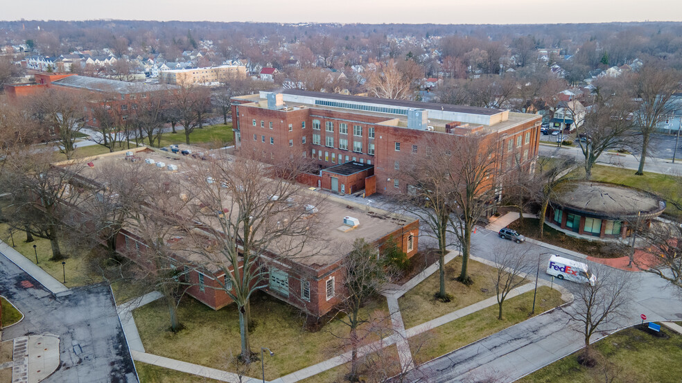 1975 Noble Rd, East Cleveland, OH en alquiler - Foto del edificio - Imagen 3 de 28