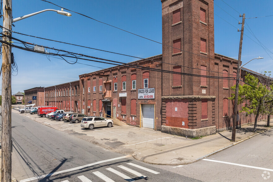 21 Sabin St, Pawtucket, RI en alquiler - Foto del edificio - Imagen 2 de 5