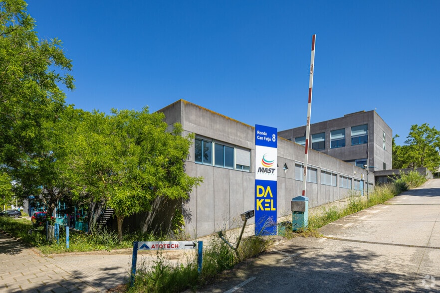 Flex en Cerdanyola del Vallès, Barcelona en alquiler - Foto del edificio - Imagen 3 de 5