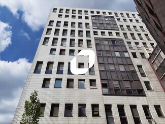 Más detalles de 1-3 Place Charles De Gaulle, Montigny-le-Bretonneux - Oficina en venta