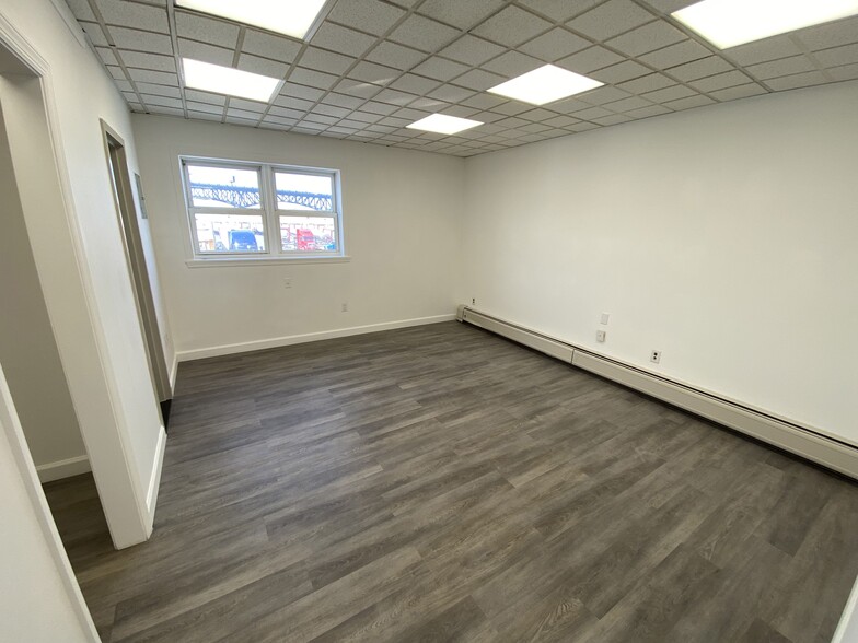 61 Lincoln Hwy, Kearny, NJ en alquiler - Foto del interior - Imagen 2 de 3