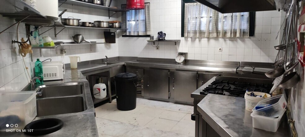 Local en Santiago de Compostela, La Coruna en alquiler - Foto del interior - Imagen 3 de 12