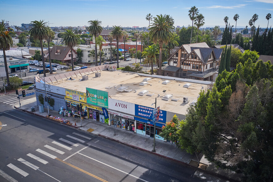 1307 Alvarado Ter, Los Angeles, CA en venta - Foto del edificio - Imagen 1 de 11