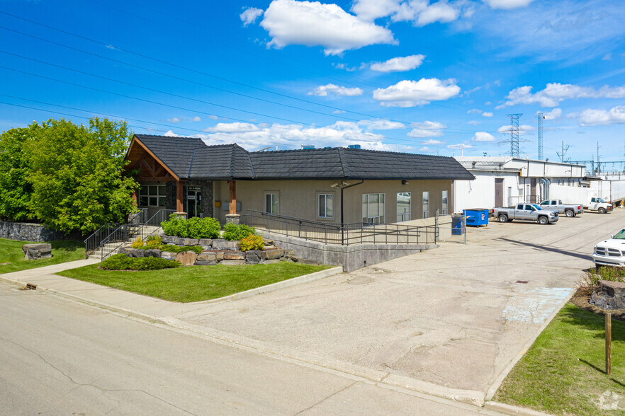 1212 34th Ave SE, Calgary, AB en alquiler - Foto principal - Imagen 2 de 19